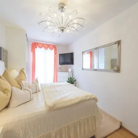 Viva La - Two-bedroom With Shared Pool * Cavtat